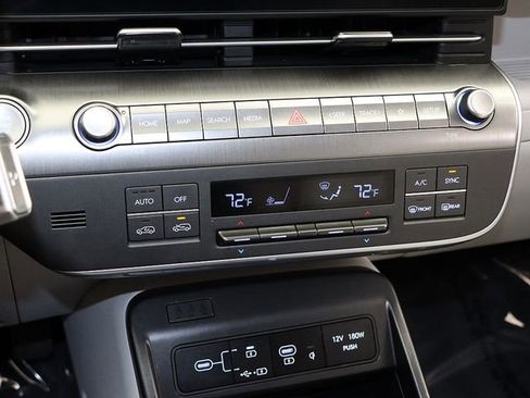 Used 2024 Hyundai Kona SEL w/ Convenience Package image 20