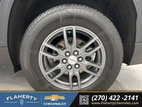 Used 2025 GMC Acadia Elevation AWD/4WD image 19
