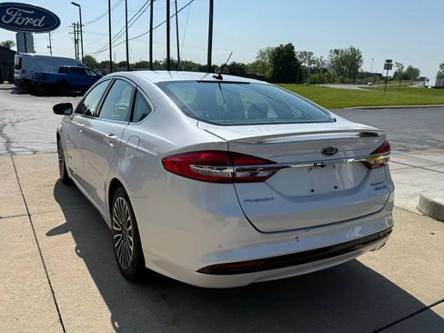 Used 2017 Ford Fusion Titanium FWD image 5