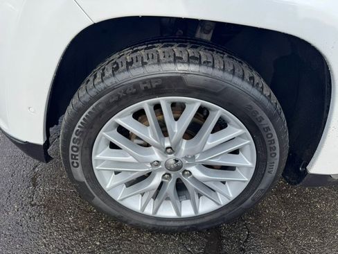 Used 2017 Jeep Grand Cherokee Summit image 13