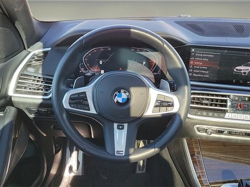 Used 2023 BMW X5 xDrive40i w/ M Sport Package image 11