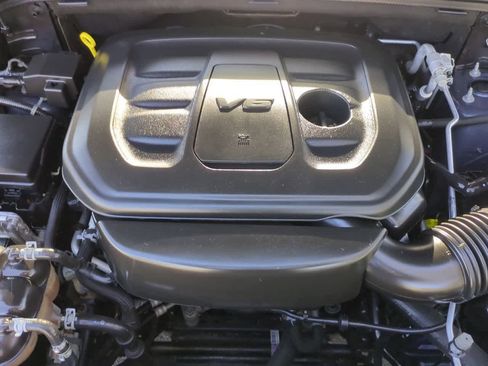 Used 2020 Jeep Grand Cherokee Limited image 15