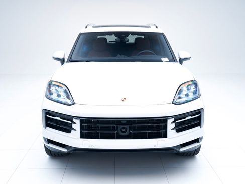 New 2026 Porsche Cayenne image 6
