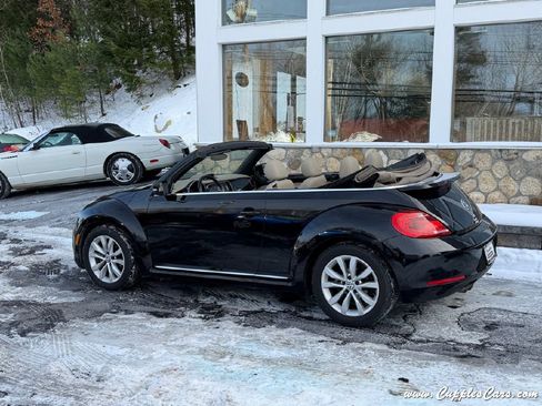 Used 2014 Volkswagen Beetle TDI image 2