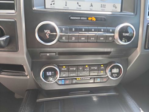 Used 2018 Ford Expedition XLT w/ Equipment Group 202A image 25