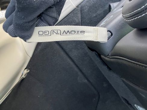 Used 2024 Chrysler Pacifica Touring-L image 18