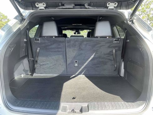 Used 2022 Toyota Highlander XSE AWD/4WD image 9