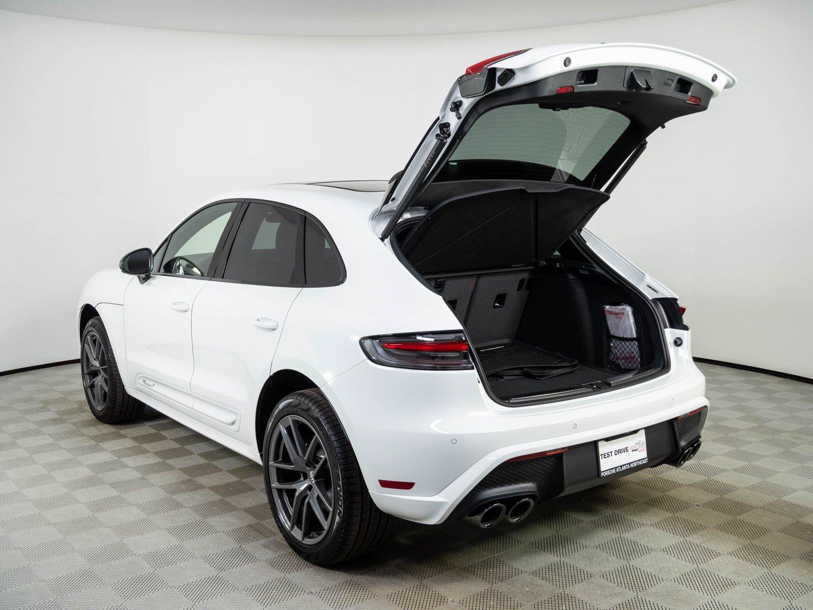 New 2026 Porsche Macan Turbo AWD/4WD image 33
