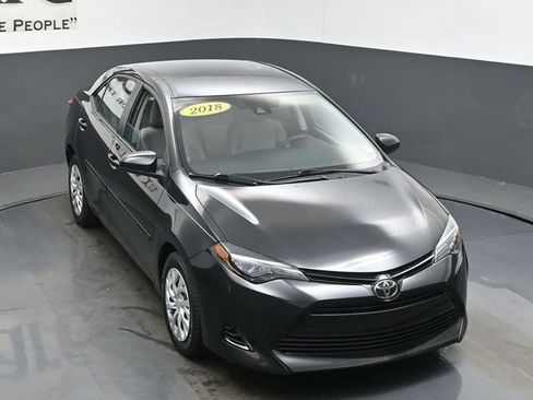 Used 2018 Toyota Corolla LE w/ Body Protection Package FWD image 45