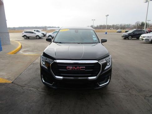 Used 2023 GMC Terrain SLE w/ LPO, Floor Liner Package image 8