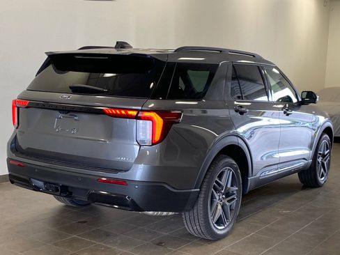 New 2026 Ford Explorer ST-Line image 14