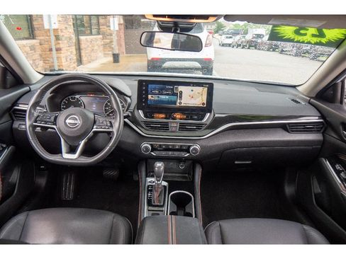 Used 2023 Nissan Altima 2.5 SR w/ SR Premium Package AWD/4WD image 14