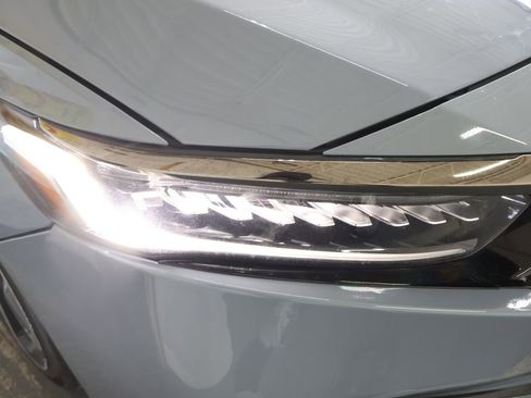 Used 2022 Honda Accord Sport image 25