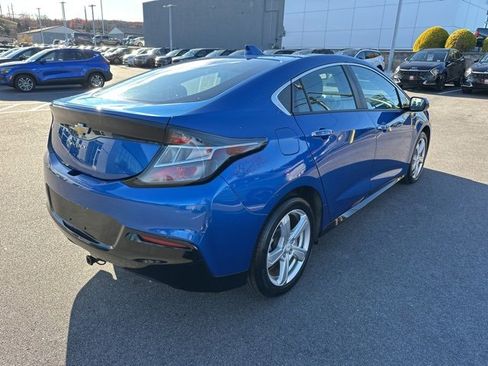 Used 2017 Chevrolet Volt LT w/ Comfort Package image 8