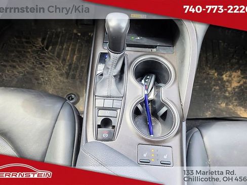 Used 2022 Toyota Camry XSE image 13