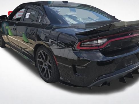 Used 2019 Dodge Charger Scat Pack w/ Plus Group RWD image 6