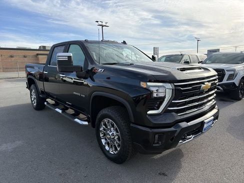 New 2026 Chevrolet Silverado 2500 LT w/ Z71 Chrome Sport Edition AWD/4WD image 3