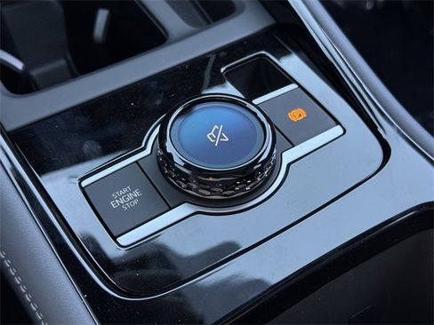 New 2026 Volkswagen Tiguan SEL R-Line image 15