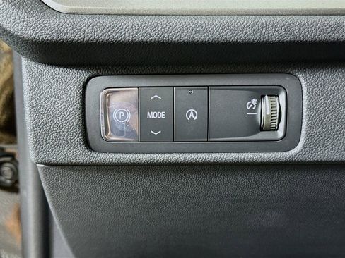 New 2026 Chevrolet Traverse LT w/ Enhanced Driving Package image 10