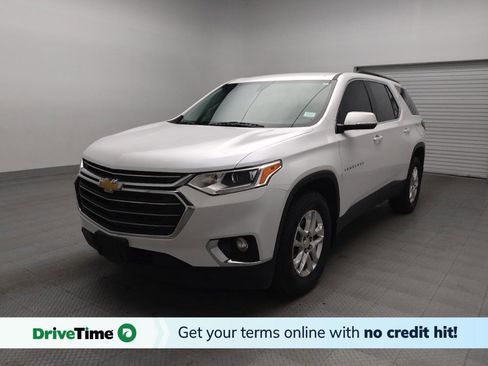 Used 2020 Chevrolet Traverse LT image 1