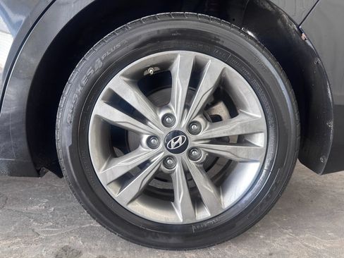 Used 2018 Hyundai Elantra SEL w/ Cargo Package FWD image 14