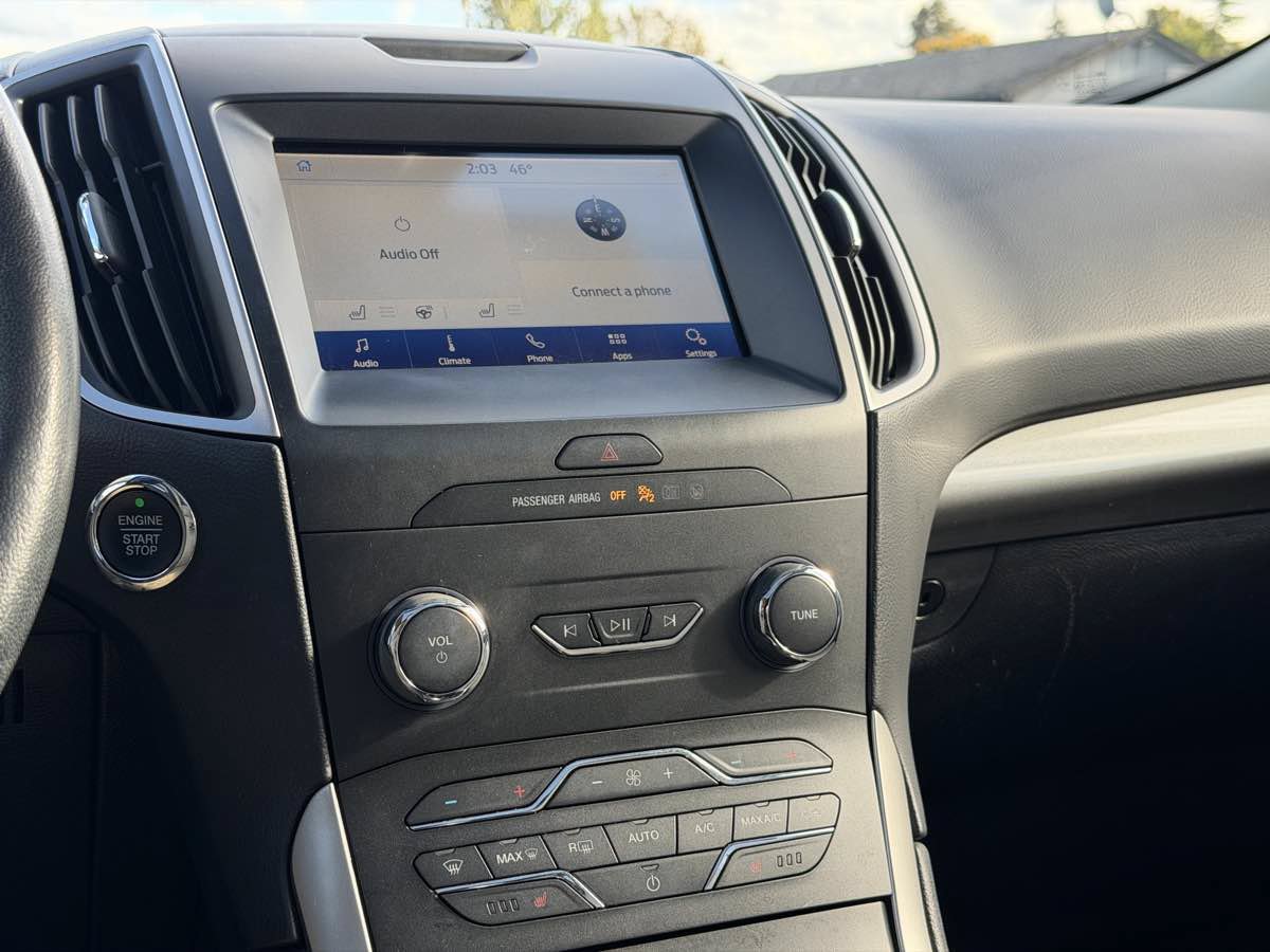 Used 2019 Ford Edge SEL w/ Equipment Group 201A AWD/4WD image 25