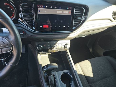 Used 2025 Dodge Durango GT image 11