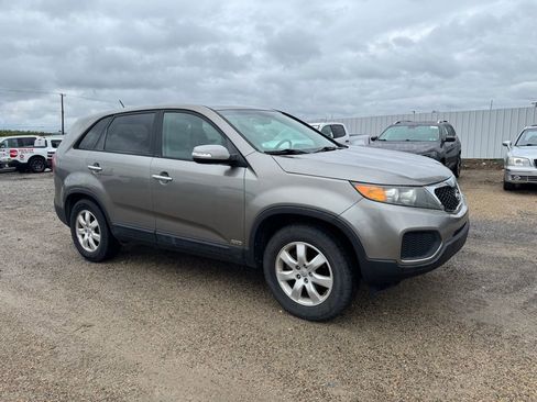 Used 2012 Kia Sorento LX AWD/4WD image 7
