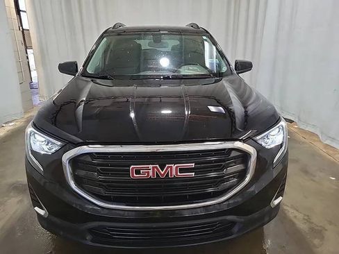 Used 2018 GMC Terrain SLE w/ Infotainment Package I FWD image 2
