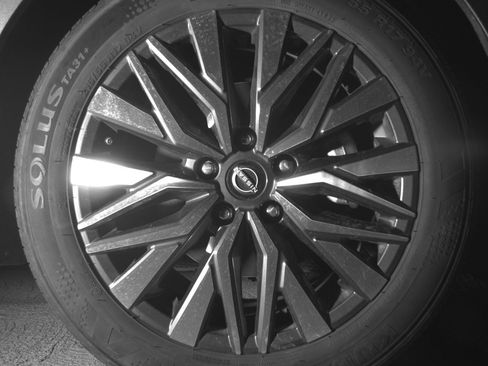 Used 2025 Nissan Altima 2.5 SV image 13