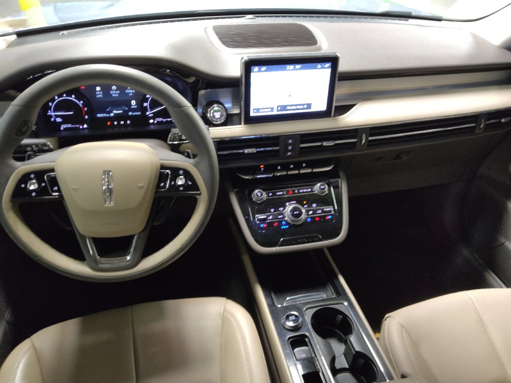 Used 2022 Lincoln Corsair FWD w/ Equipment Group 101A image 22