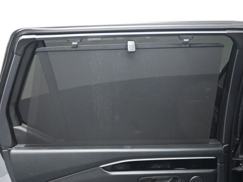 Used 2023 Honda Pilot EX-L image 35