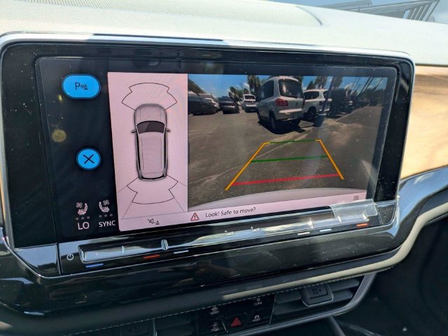 New 2026 Volkswagen Atlas SE FWD image 23