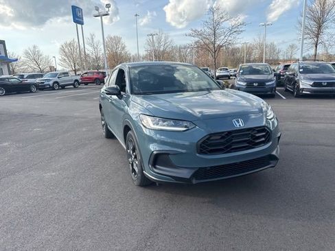 Used 2025 Honda HR-V Sport image 5