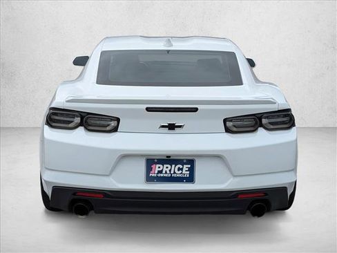 Used 2021 Chevrolet Camaro LT w/ RS Package image 6