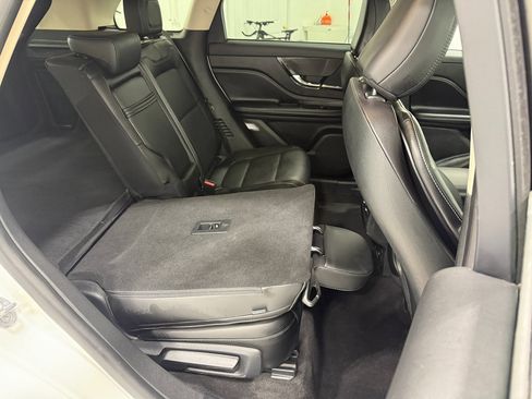 Used 2024 Lincoln Corsair Premiere w/ Equipment Group 102A image 39