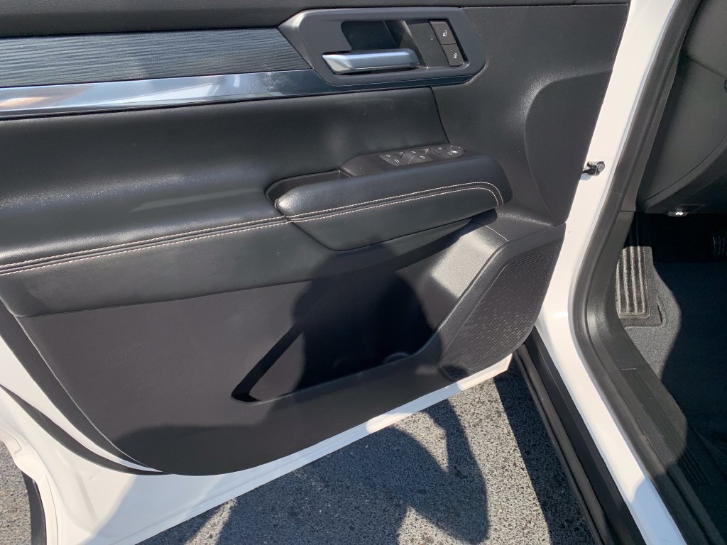 Used 2026 GMC Terrain Elevation AWD/4WD image 18