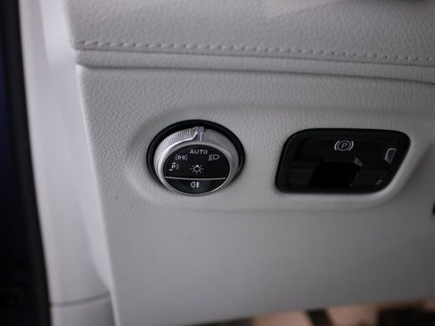 Certified 2023 Mercedes-Benz EQE 350+ 4MATIC SUV w/ Exclusive Trim Package image 11