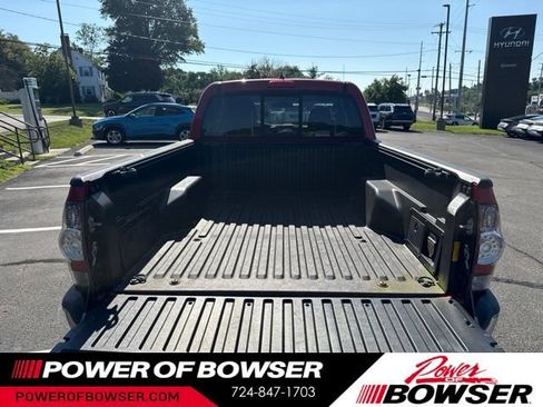 Used 2014 Toyota Tacoma 4x4 Access Cab V6 w/ TRD Off-Road Package image 8