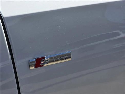 New 2026 Audi Q8 Prestige image 11