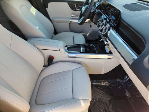 New 2026 Mercedes-Benz GLB 250 4MATIC image 13