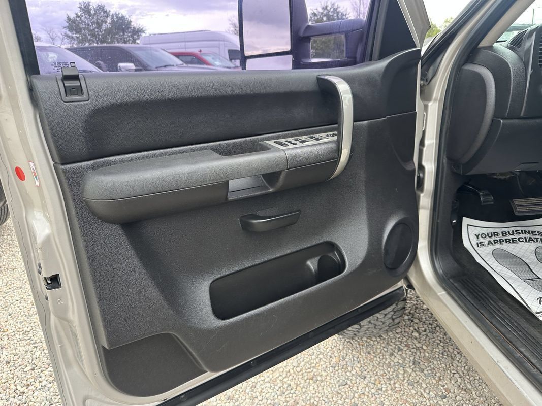 Used 2007 Chevrolet Silverado 1500 LT w/ 1LT Convenience Package RWD image 34