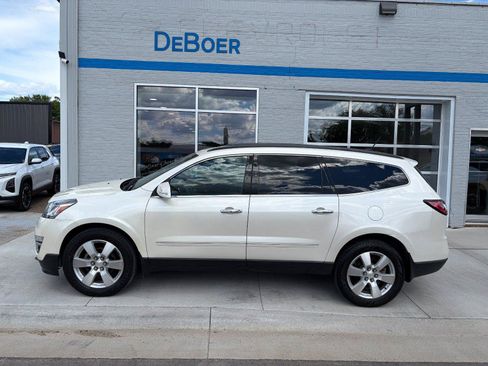 Used 2014 Chevrolet Traverse LTZ AWD/4WD image 2