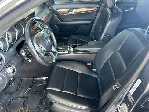 Used 2013 Mercedes-Benz C 250 Sedan w/ Multimedia Pkg image 9
