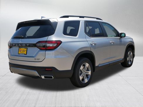 New 2026 Honda Pilot EX-L image 8