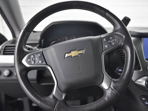 Used 2015 Chevrolet Suburban LTZ image 18