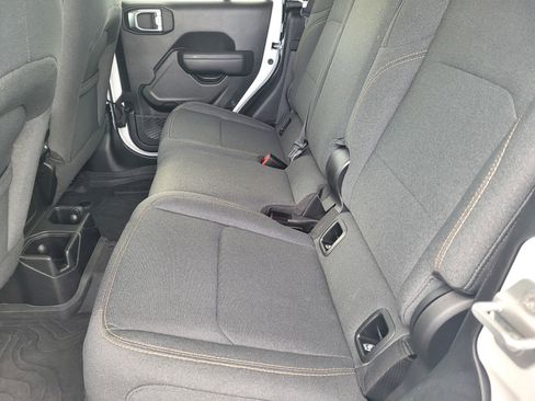 Used 2024 Jeep Gladiator Sport image 12