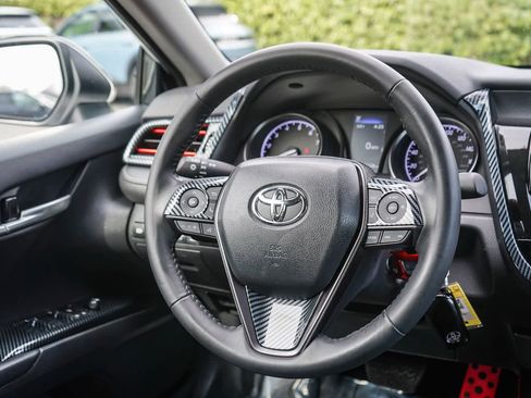 Used 2023 Toyota Camry SE FWD image 15
