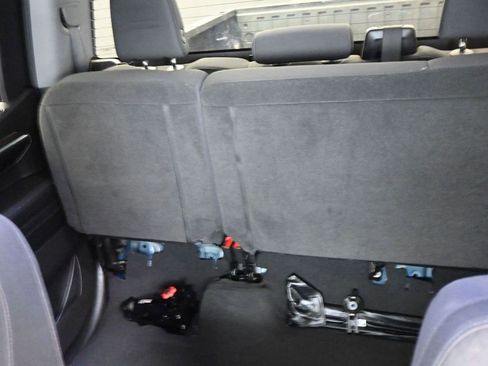 Used 2023 Chevrolet Silverado 1500 LT image 14