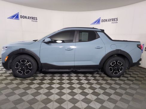 Used 2023 Hyundai Santa Cruz SEL Premium image 2